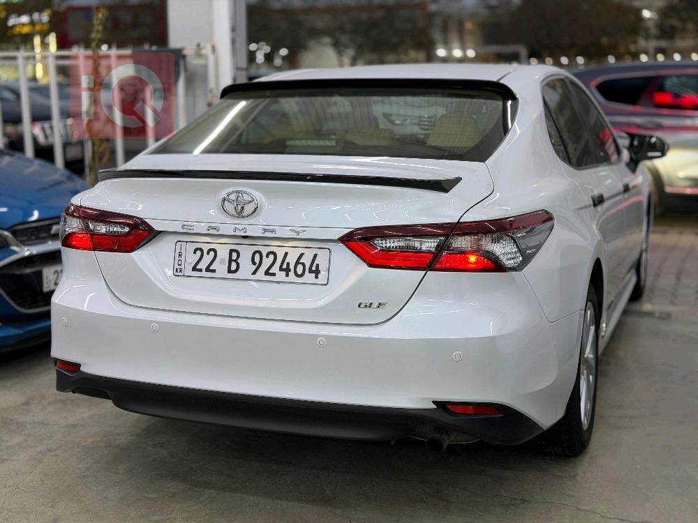 تۆیۆتا کامری